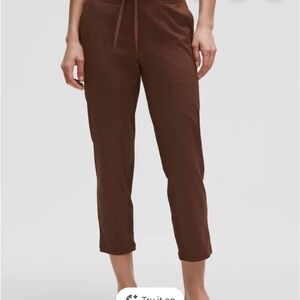 Lululemon brown dance studios